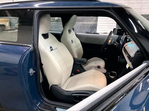 Certified 2025 MINI Cooper S image 10