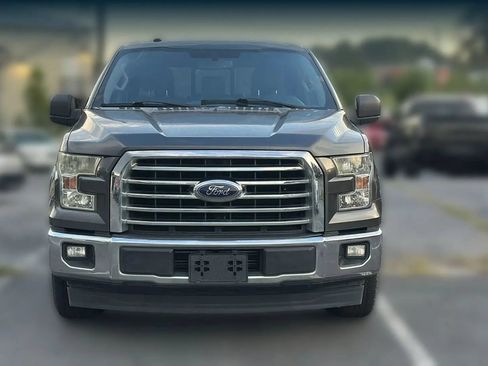 Used 2017 Ford F150 XLT w/ Equipment Group 302A Luxury RWD image 2