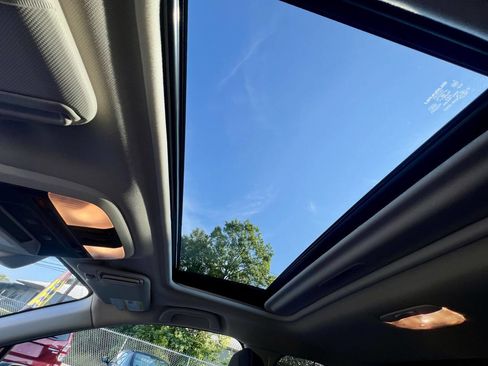 Used 2018 Subaru Crosstrek 2.0i Premium image 18