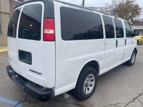 Used 2009 Chevrolet Express 1500 w/ Power Package image 6