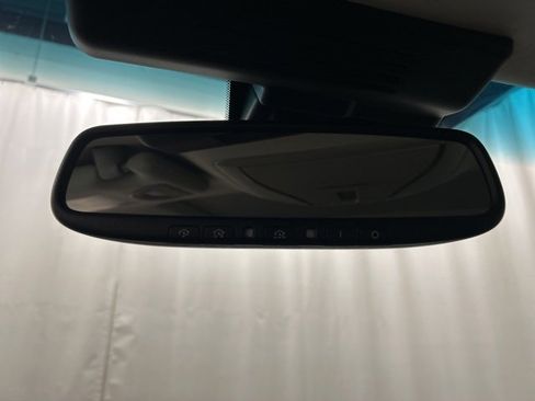 Used 2017 INFINITI Q70 L 3.7 image 13