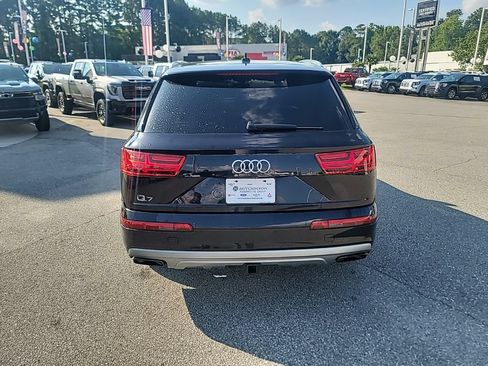 Used 2019 Audi Q7 3.0T Prestige w/ Prestige Package AWD/4WD image 6