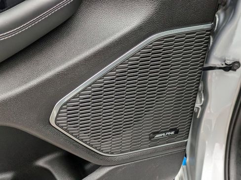 Certified 2024 Jeep Grand Cherokee L Overland w/ Advanced Protech Group III image 17