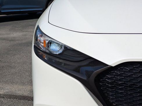 Used 2019 MAZDA MAZDA3 AWD Hatchback w/ Preferred Pkg image 10