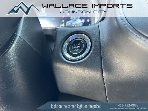 Used 2023 Chevrolet Tahoe LT w/ LT Signature Package AWD/4WD image 22