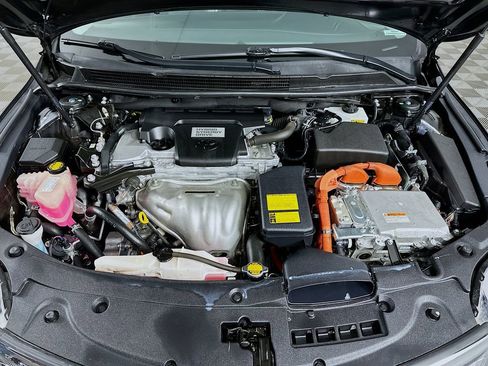 Used 2013 Toyota Avalon Limited image 32