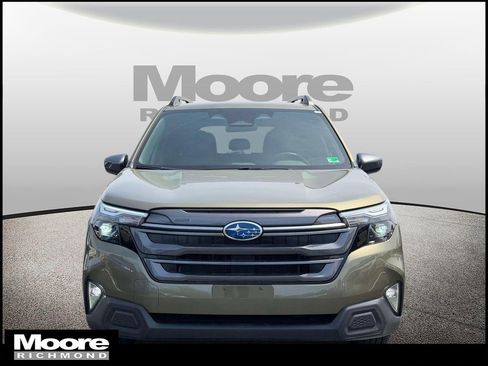 Used 2026 Subaru Forester Premium AWD/4WD image 8