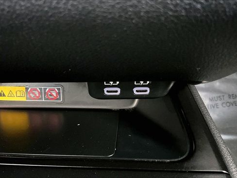 Used 2024 Lexus UX 250h FWD image 16