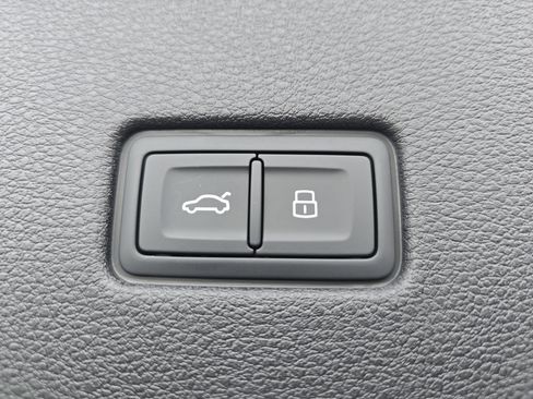 New 2026 Audi Q8 Premium Plus image 18