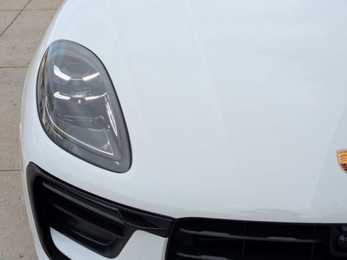 New 2025 Porsche Macan image 12