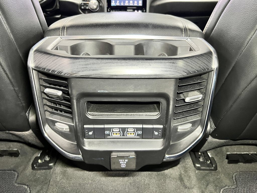 Used 2024 RAM 1500 Laramie AWD/4WD image 22