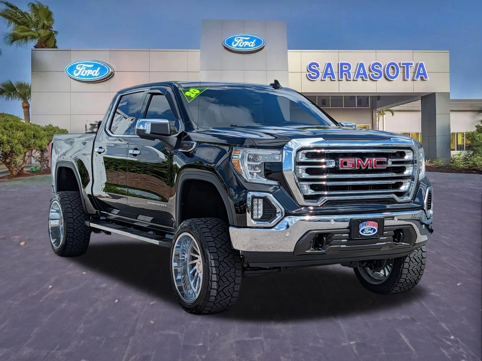 Used 2020 GMC Sierra 1500 SLT w/ SLT Premium Plus Package RWD image 1