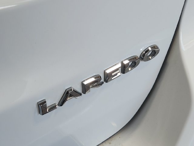 Used 2020 Jeep Grand Cherokee Laredo RWD image 10