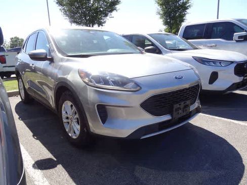 Used 2021 Ford Escape SE w/ Convenience Package FWD image 3
