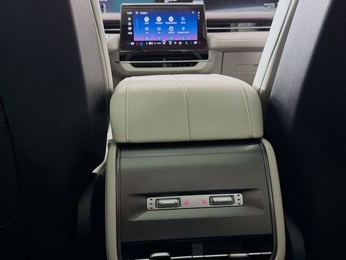New 2026 Lincoln Nautilus Premier w/ Equipment Group 102A AWD/4WD image 29