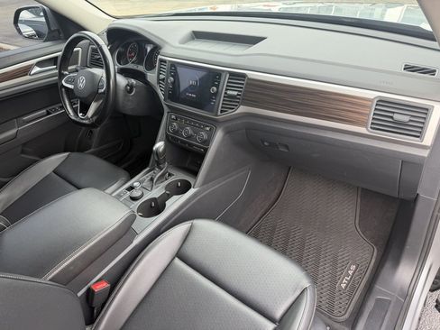 Used 2021 Volkswagen Atlas SE image 10