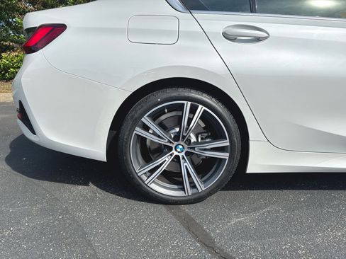 Used 2022 BMW 330i xDrive Sedan w/ Driving Assistance Package AWD/4WD image 31