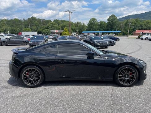 Used 2016 Scion FR-S RWD image 7