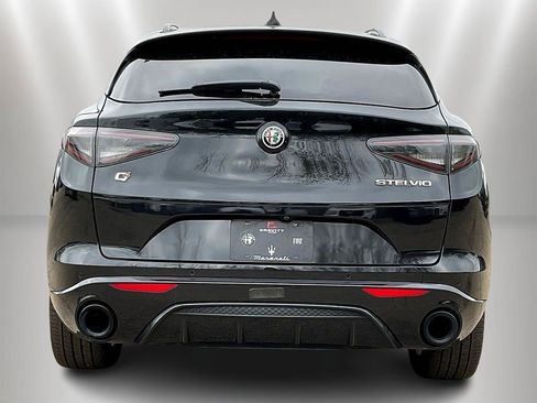 Used 2024 Alfa Romeo Stelvio Veloce AWD/4WD image 5