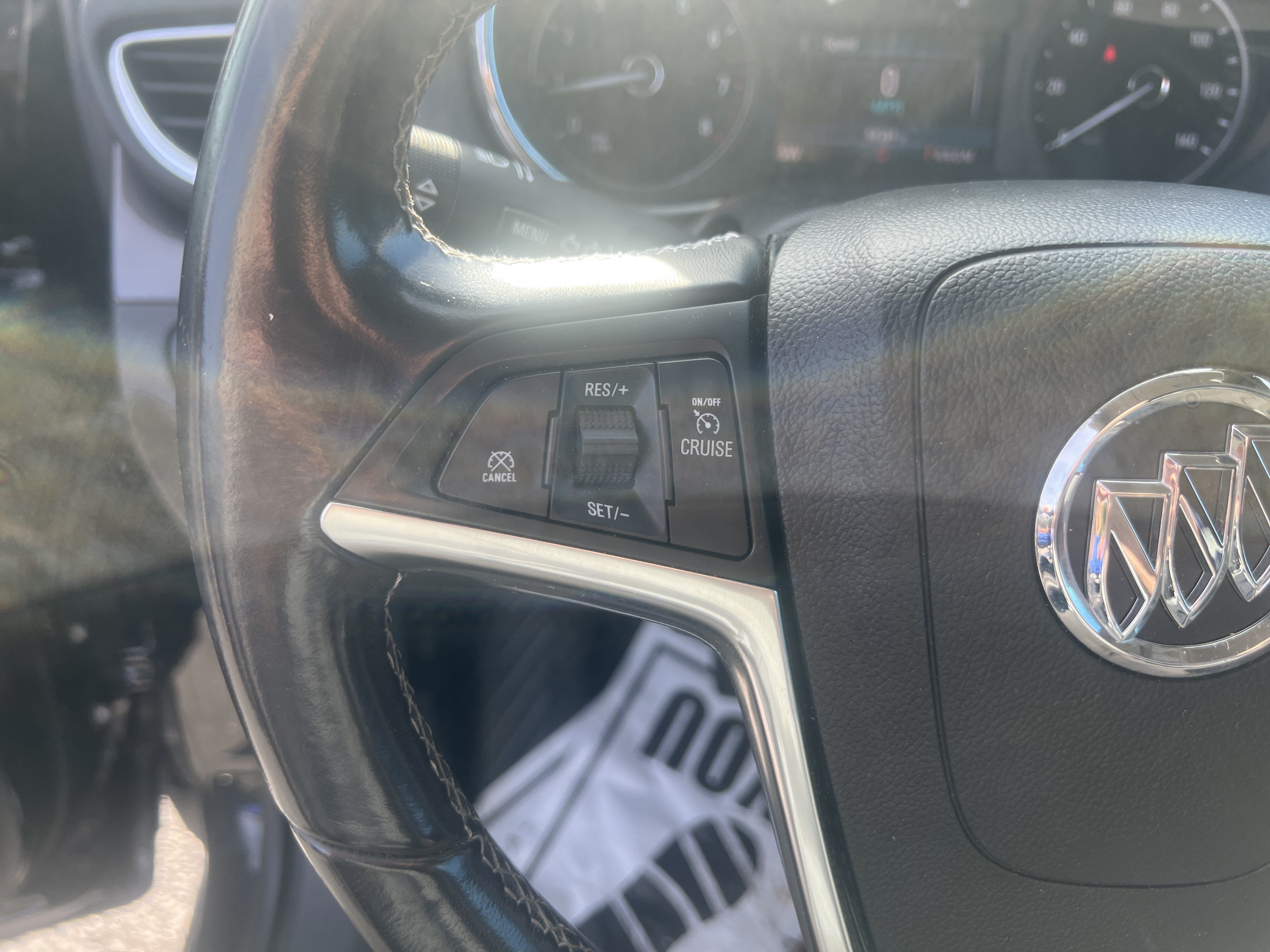 Used 2019 Buick Encore Sport Touring AWD/4WD image 18