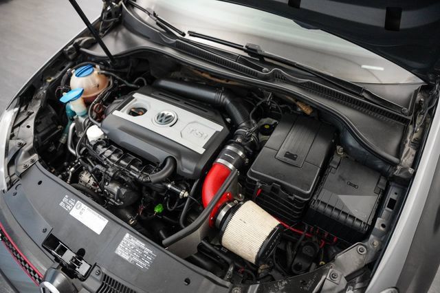 Used 2011 Volkswagen GTI 4-Door FWD image 47