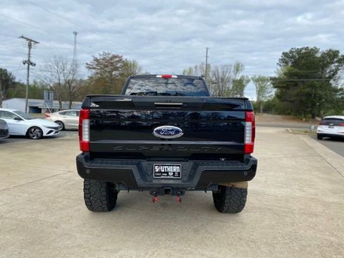 Used 2019 Ford F250 Lariat w/ Lariat Ultimate Package AWD/4WD image 8
