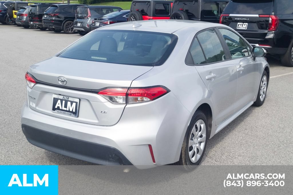 Used 2024 Toyota Corolla LE FWD image 5