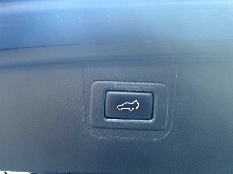 Used 2018 Subaru Outback 2.5i Limited AWD/4WD image 19