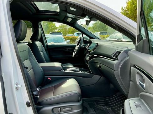 New 2026 Honda Ridgeline Black Edition image 12