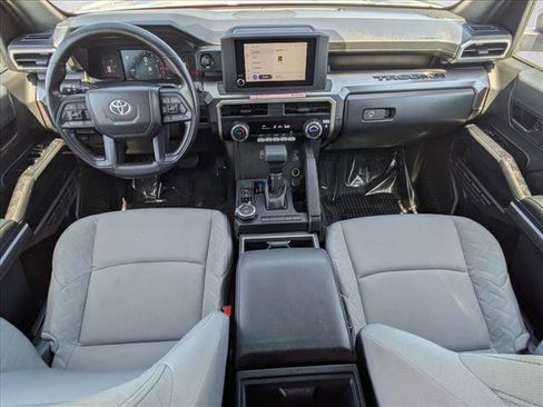 Certified 2025 Toyota Tacoma SR5 AWD/4WD image 17