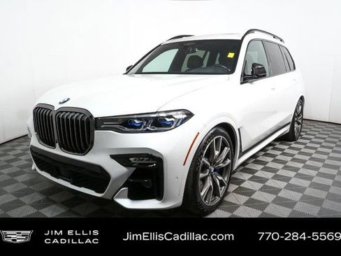 Used 2022 BMW X7 M50i image 32