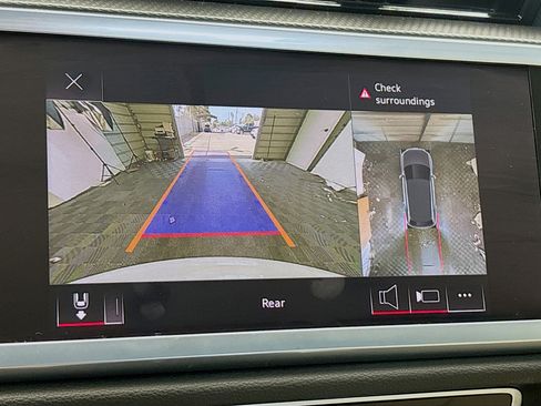 Used 2022 Audi Q3 2.0T Premium Plus image 9