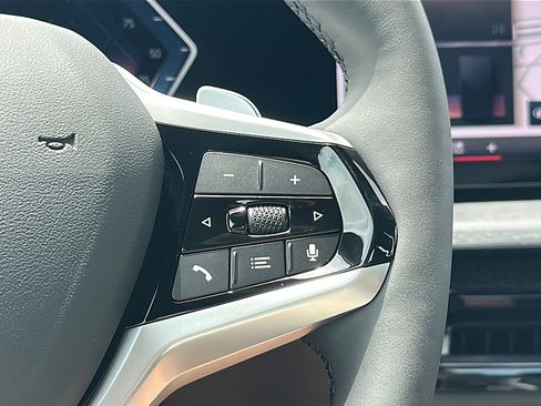 New 2025 BMW 330i Sedan w/ Premium Package image 18