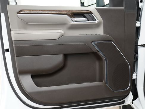 Used 2024 GMC Sierra 3500 SLE image 16