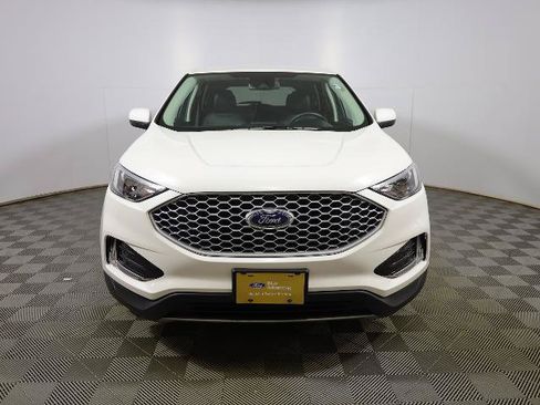 Certified 2024 Ford Edge SEL w/ Convenience Package AWD/4WD image 3