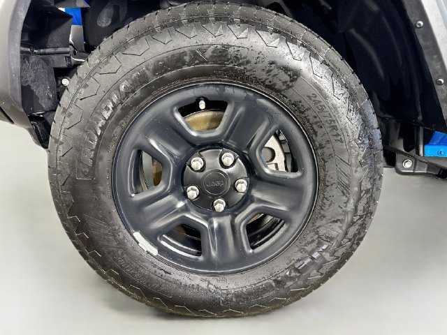 Used 2025 Jeep Wrangler Sport AWD/4WD image 35