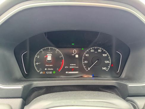 New 2025 Honda Pilot Touring image 5