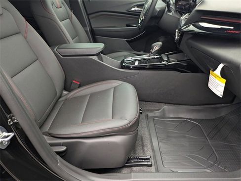 New 2026 Chevrolet Trax RS w/ Sunroof Package image 36