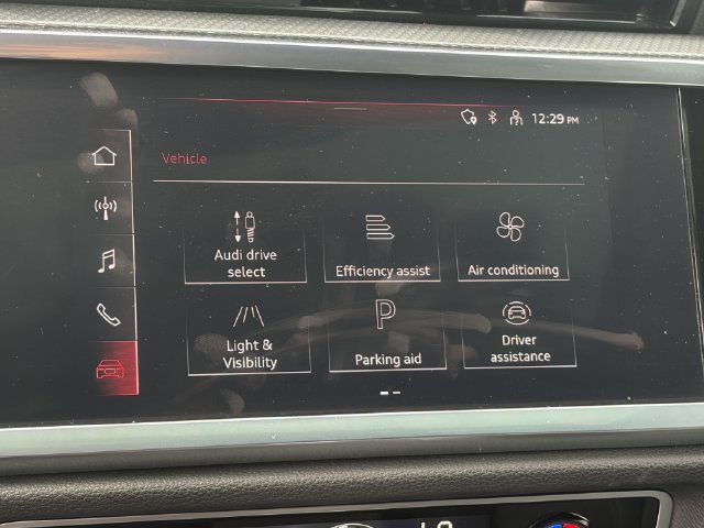 Used 2022 Audi Q3 2.0T Premium Plus AWD/4WD image 19