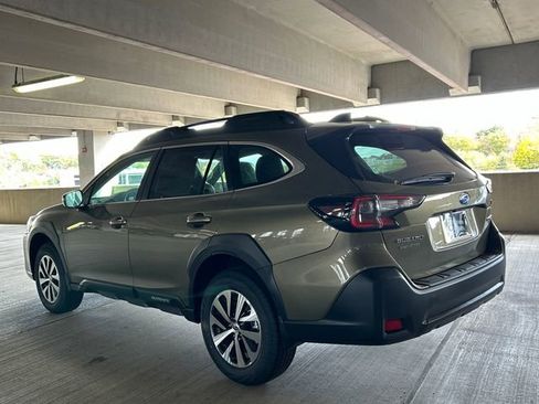 New 2025 Subaru Outback Premium image 4
