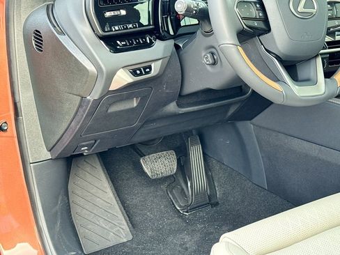 New 2026 Lexus RX 350 w/ Luxury Package image 17