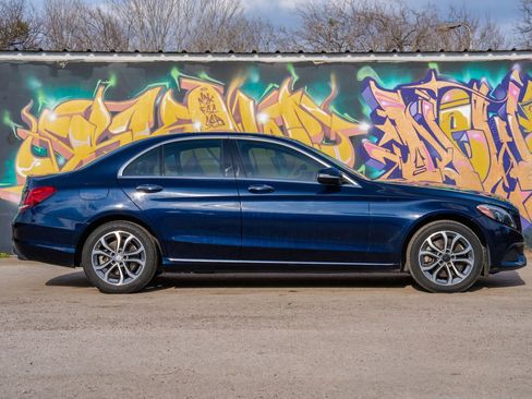 Used 2015 Mercedes-Benz C 300 4MATIC Sedan image 6