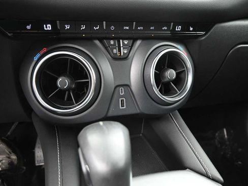 Used 2023 Chevrolet Blazer LT AWD/4WD image 14