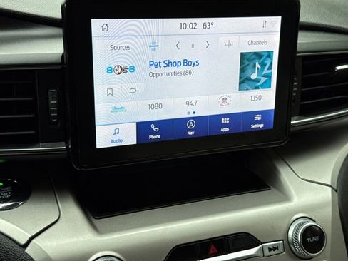 Used 2021 Ford Explorer XLT w/ Equipment Group 202A RWD image 26