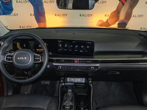 New 2025 Kia Sorento S w/ Panoramic Sunroof Package image 3