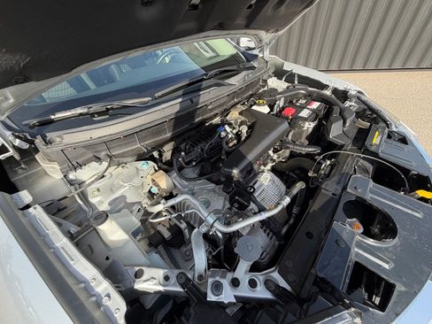 Used 2020 Nissan Rogue SV AWD/4WD image 33