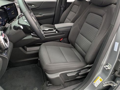 Used 2025 Chevrolet Equinox LT image 14