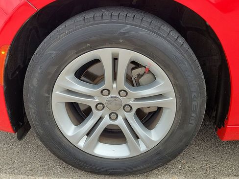 Used 2022 Dodge Charger SXT image 14