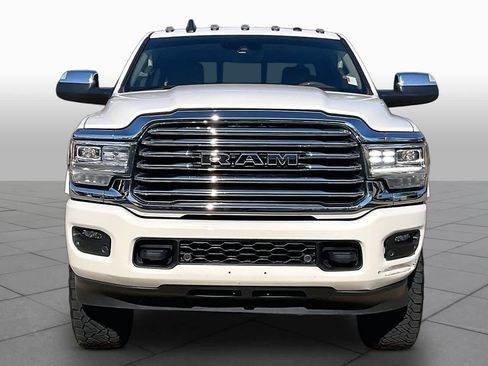 Used 2022 RAM 2500 Limited AWD/4WD image 4