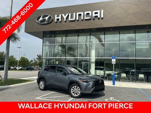 Used 2026 Toyota Corolla Cross LE w/ Moonroof Package FWD image 1